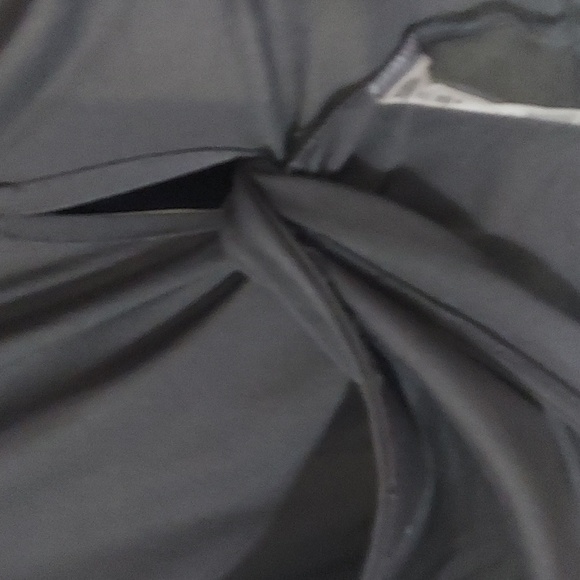 Good American Cross Fit L/S Top Wrap Performance Black Top Sz 2 (M) Nwts - Picture 11 of 12